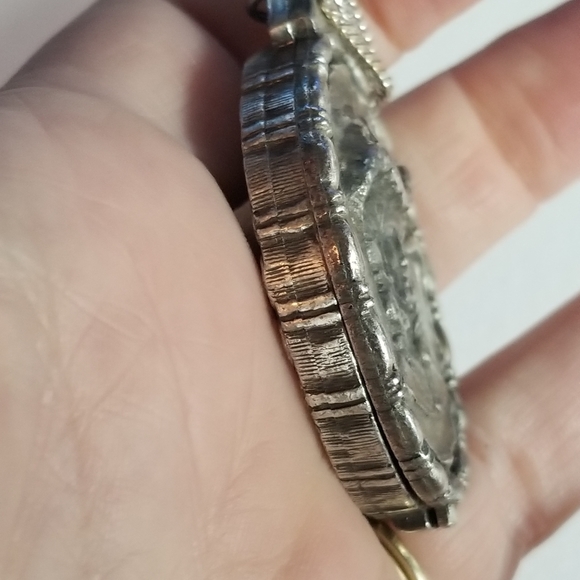 relisted -Vintage slide locket necklace Victorian lady silver tone - Picture 9 of 17